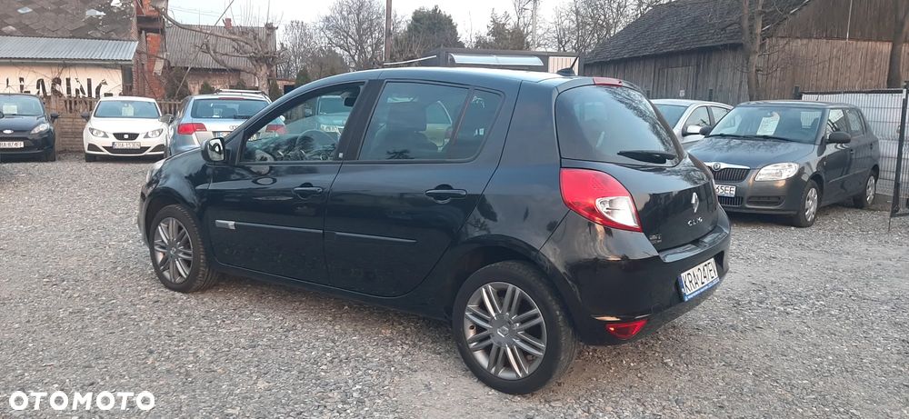 Renault Clio 1.2 16V Dwudziestka Euro5 - 11