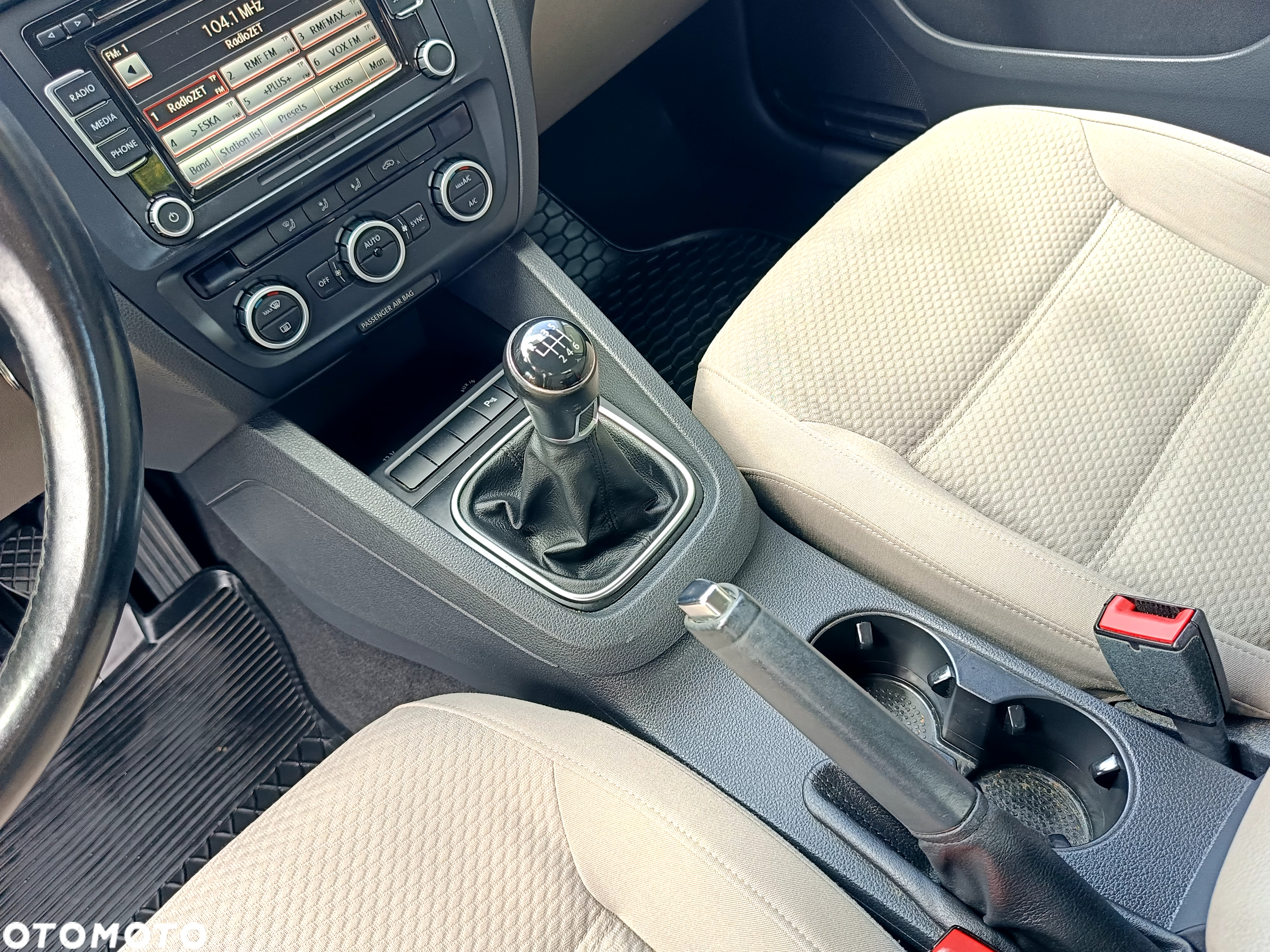 Volkswagen Jetta 1.4 TSI Comfortline - 21