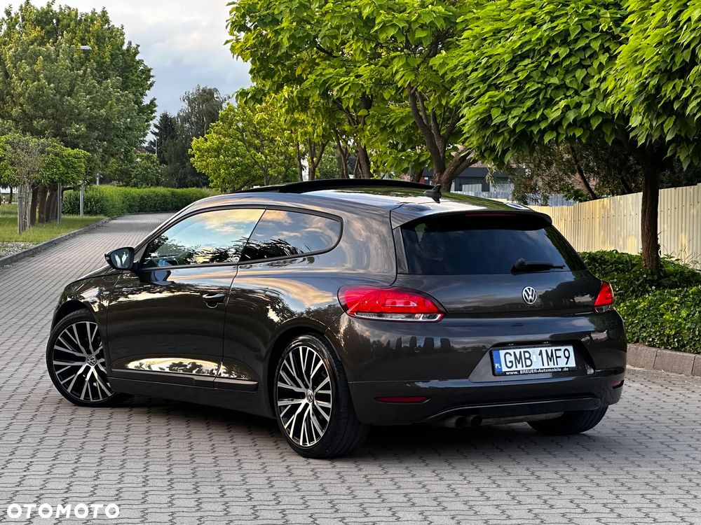 Volkswagen Scirocco 2.0 TDI Blue Motion Technologie Life - 2