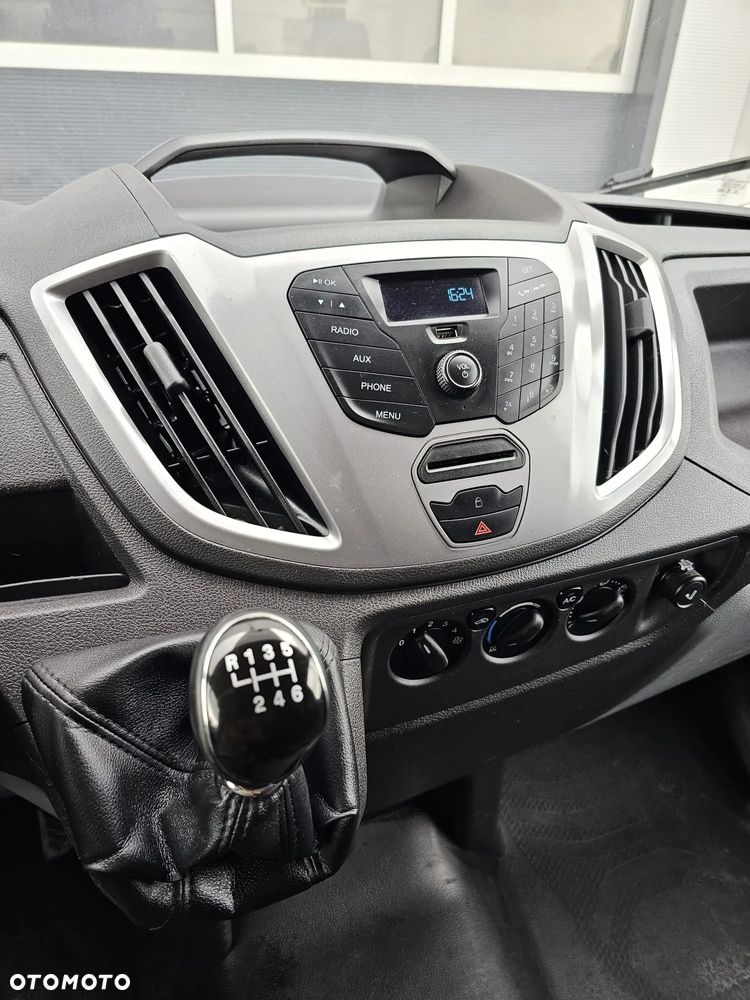Ford Transit - 8