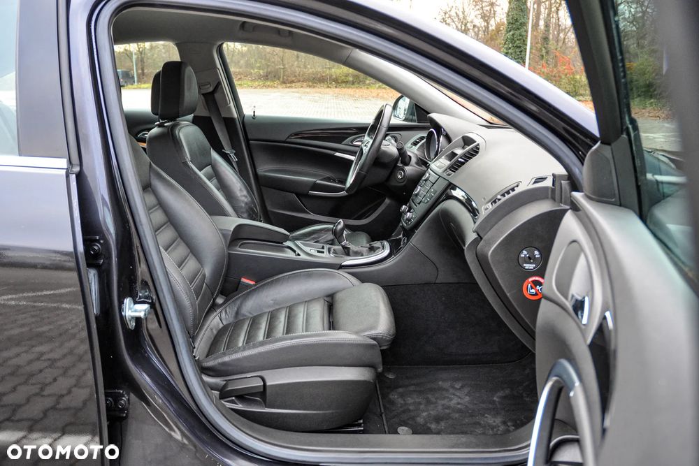 Opel Insignia 2.0 Turbo Sport - 11