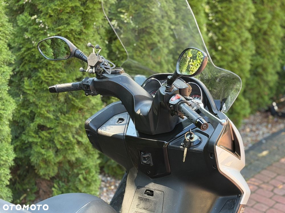 Kymco Downtown - 14