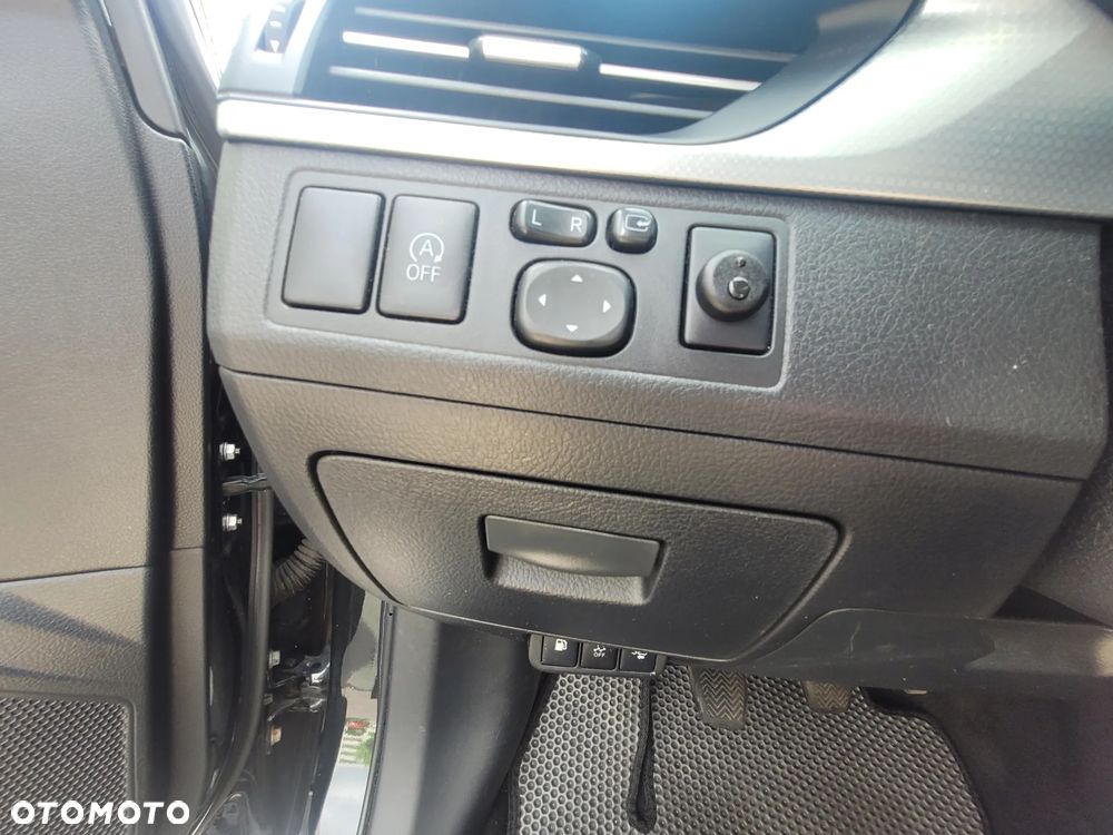 Toyota Avensis 2.0 D-4D Active Business - 21