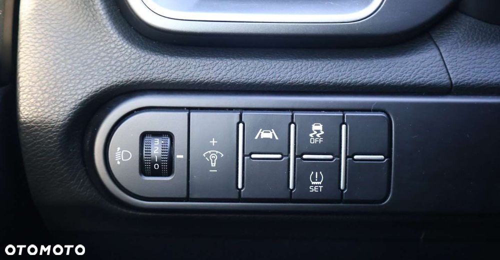 Kia Ceed - 28