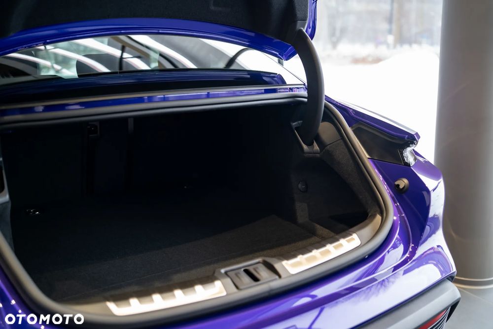 Porsche Taycan 105kWh 4S Black Edition - 10