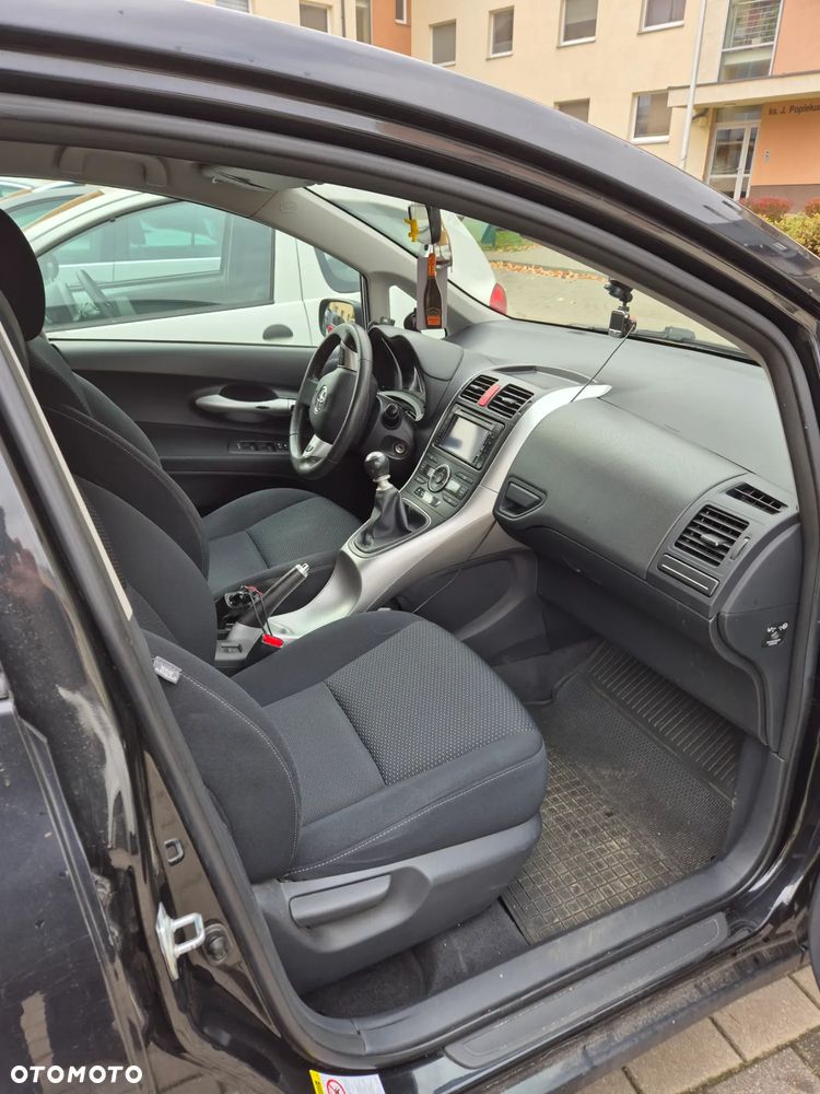 Toyota Auris 1.6 Active - 10