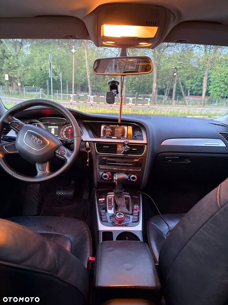 Audi A4 Allroad 2.0 TDI DPF S tronic - 8