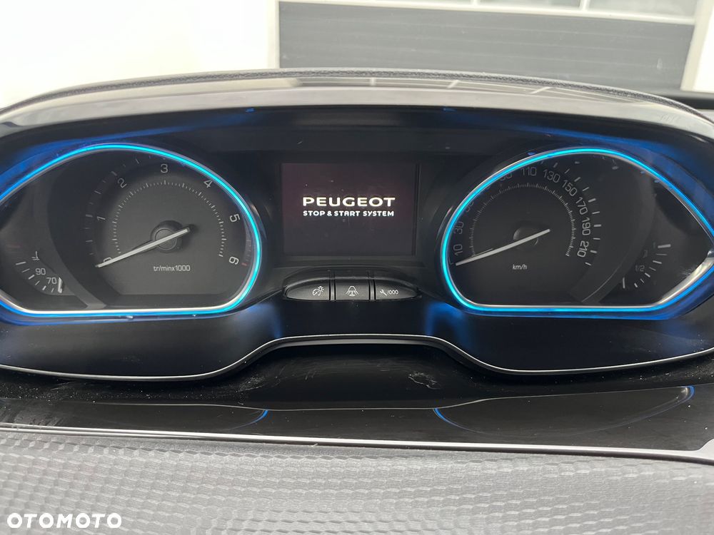 Peugeot 2008 1.6 e-HDi Active S&S - 15