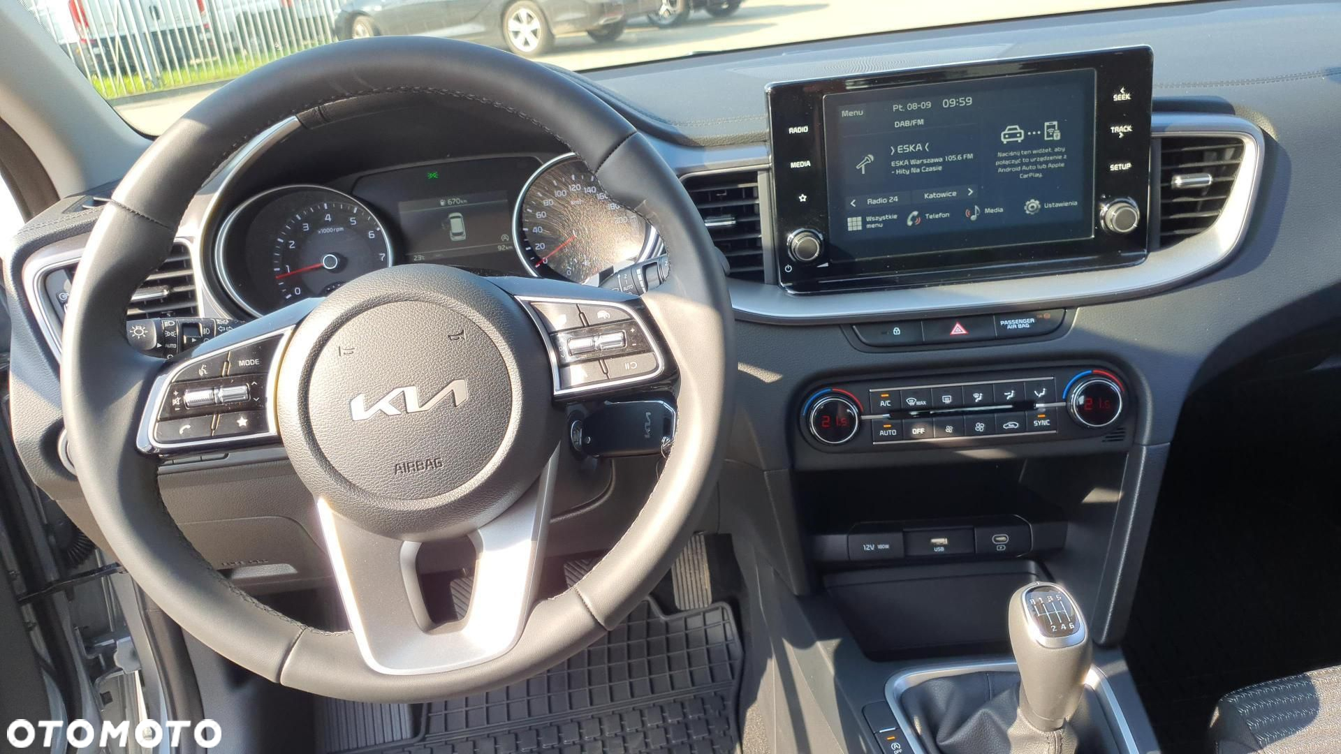 Kia Ceed 1.5 T-GDI M - 13