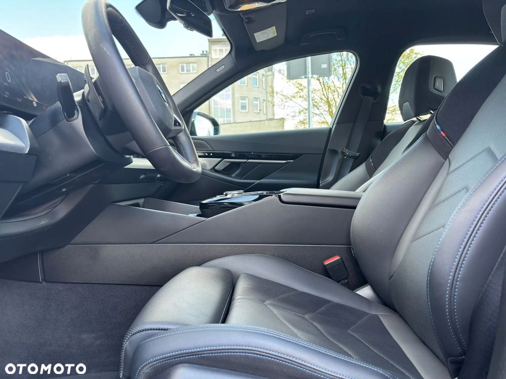 BMW Seria 5 520d xDrive mHEV M Sport - 19