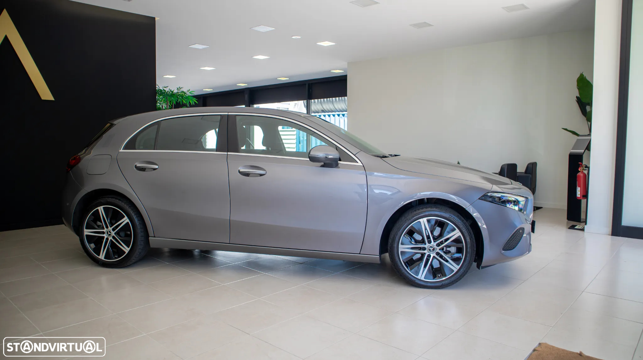 Mercedes-Benz A 250 e - 4