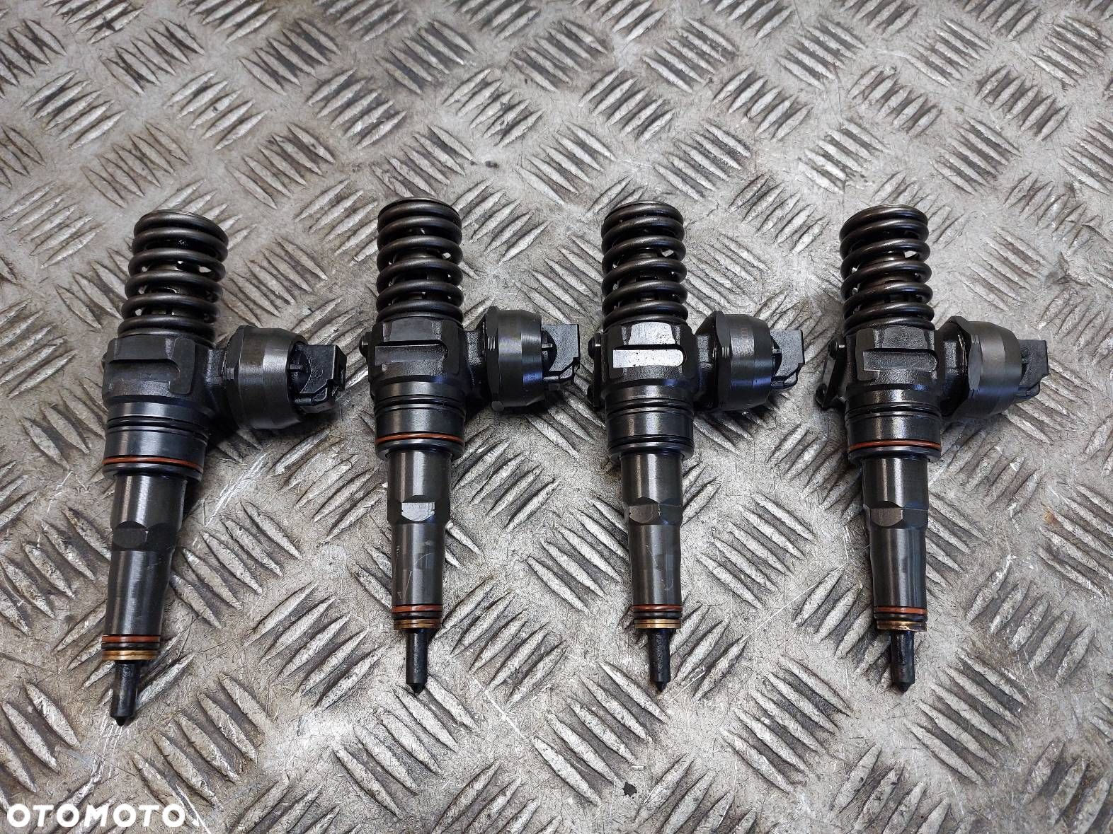 POMPOWTRYSKI KOMPLET VOLKSWAGEN PASSAT B5 FL 1.9 TDI 038130073AJ - 1