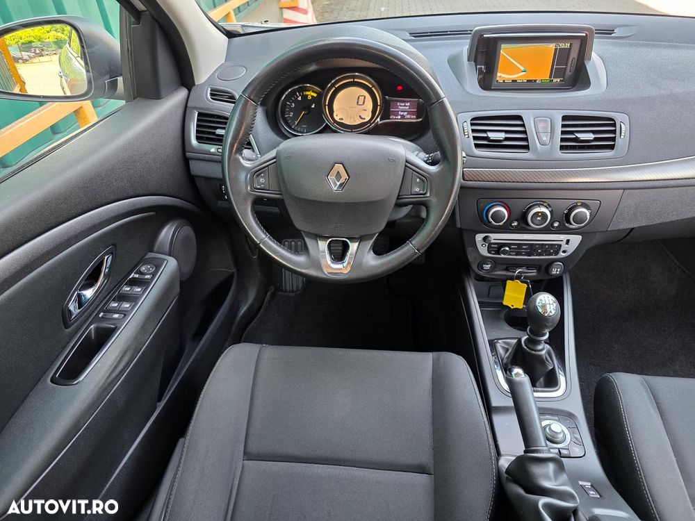 Renault Megane dCi 110 FAP Paris Business - 16