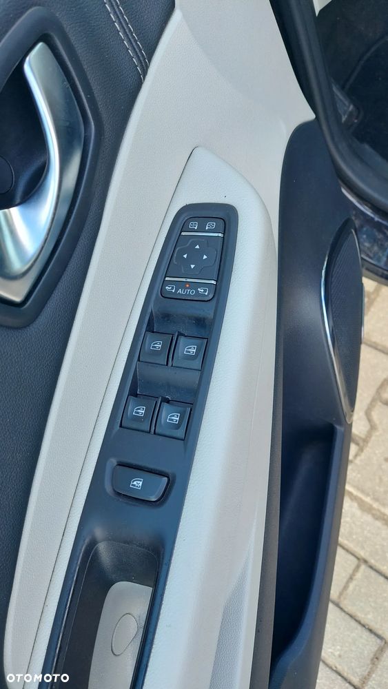 Renault Captur ENERGY dCi 90 EDC Initiale Paris - 13