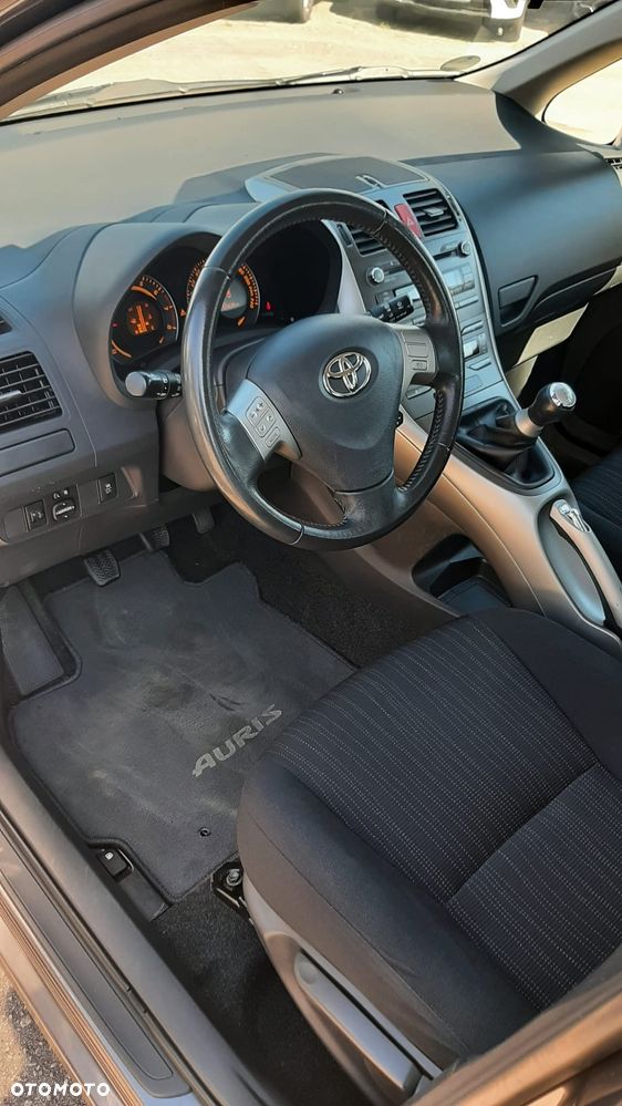 Toyota Auris 1.6 VVT-i Sol - 13