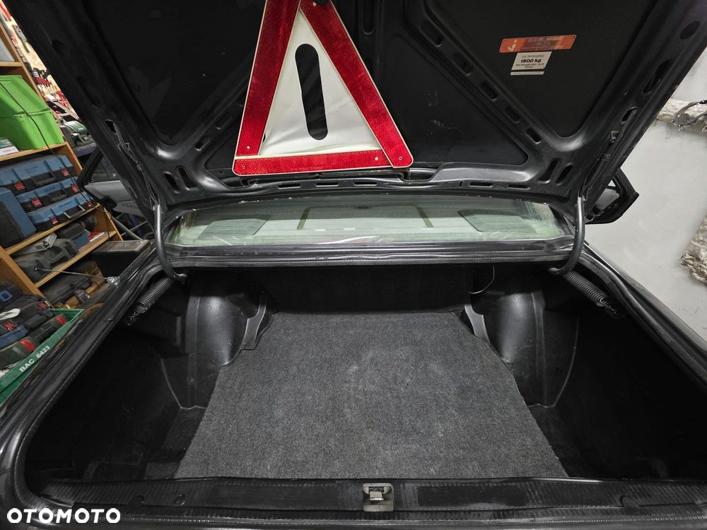 Mercedes-Benz W201 (190) - 11