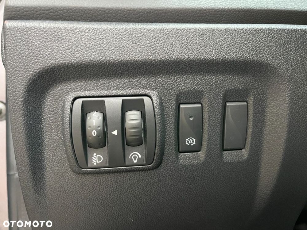 Renault Captur (ENERGY) TCe 90 INTENS - 17