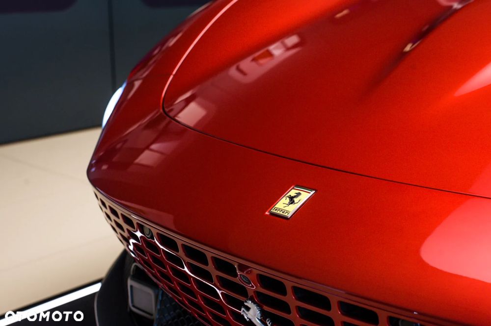 Ferrari Roma Spider - 13