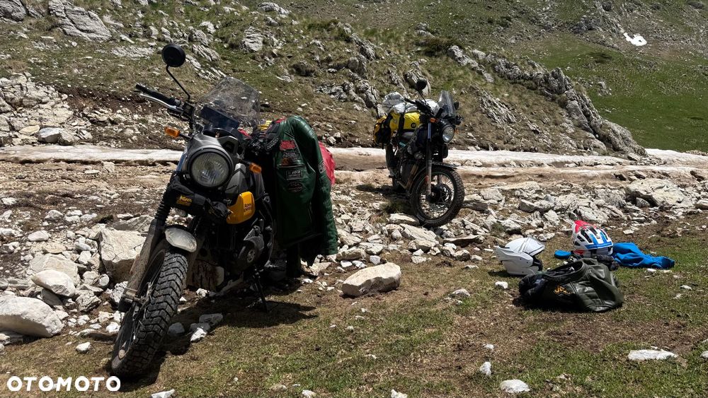 Royal Enfield Scram - 2