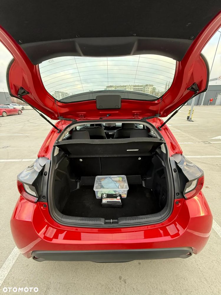 Toyota Yaris - 11