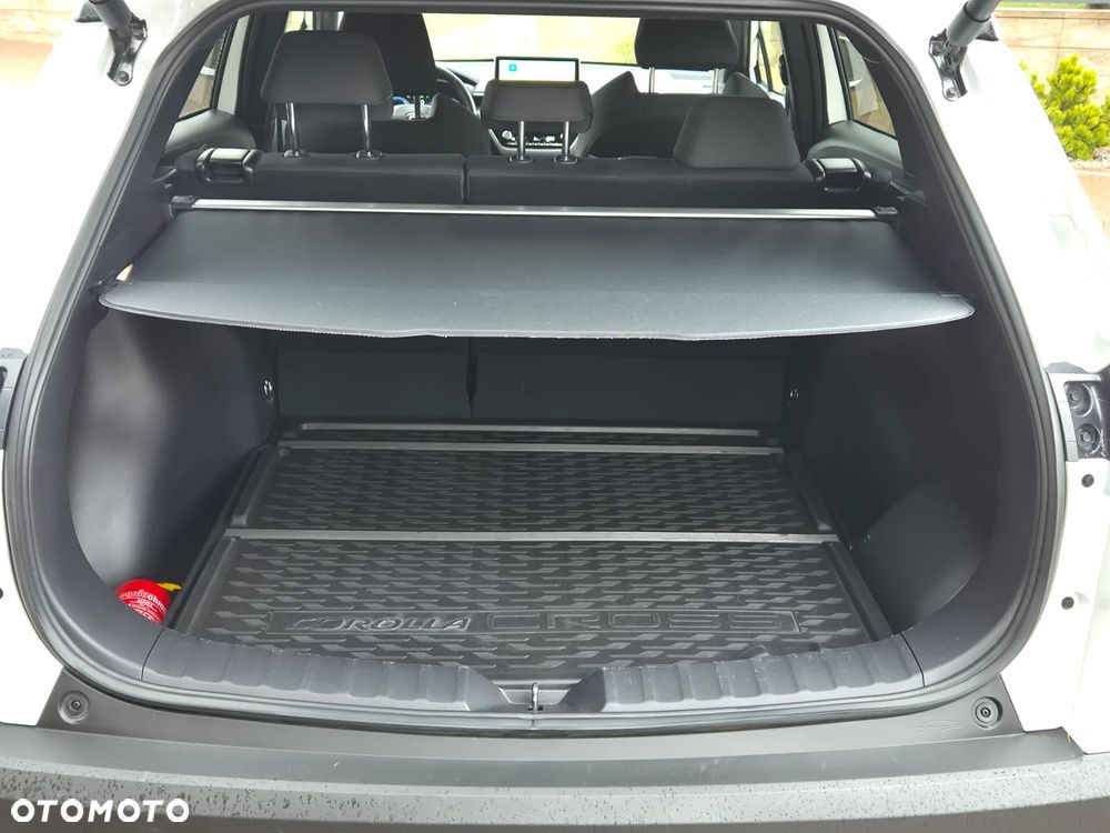 Toyota Corolla Cross - 18