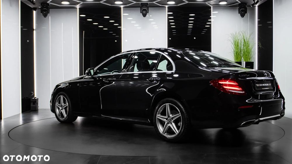 Mercedes-Benz Klasa E 220 d 4-Matic AMG - 5