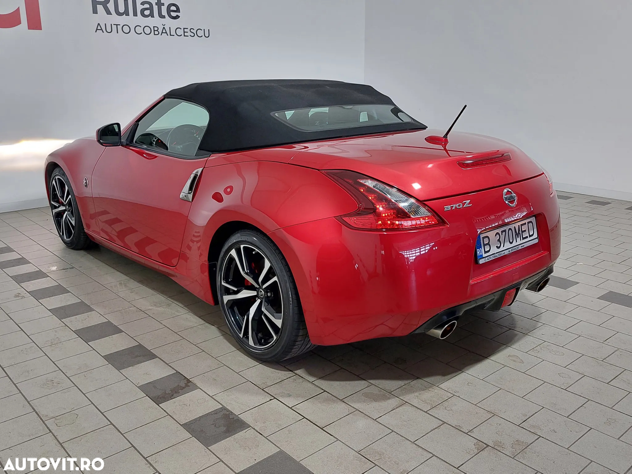 Nissan 370 Z - 5