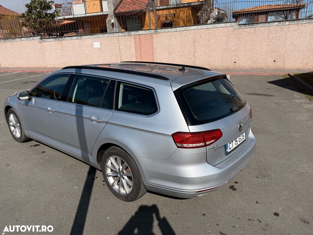 Volkswagen Passat 2.0 TDI DSG Comfortline - 4