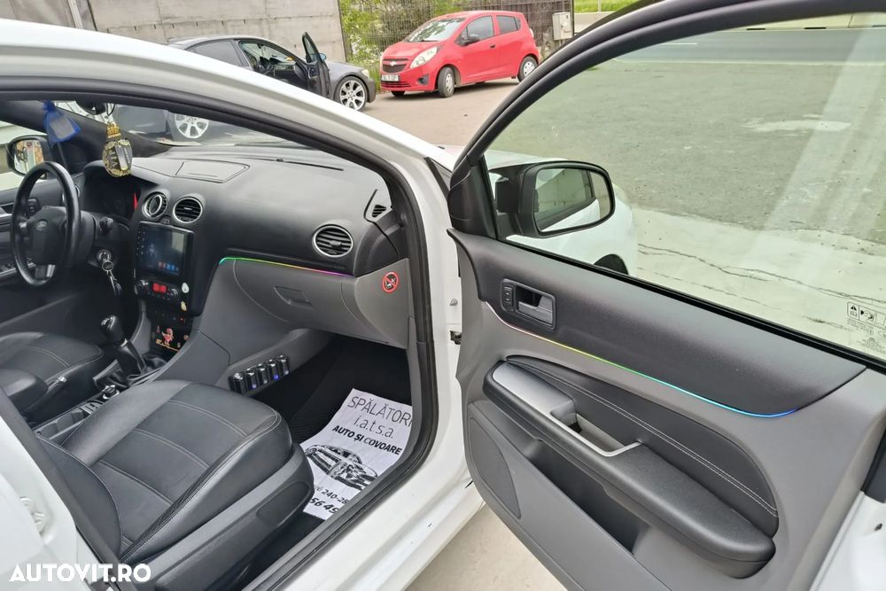 Ford Focus 1.6 TDCi DPF Titanium - 15