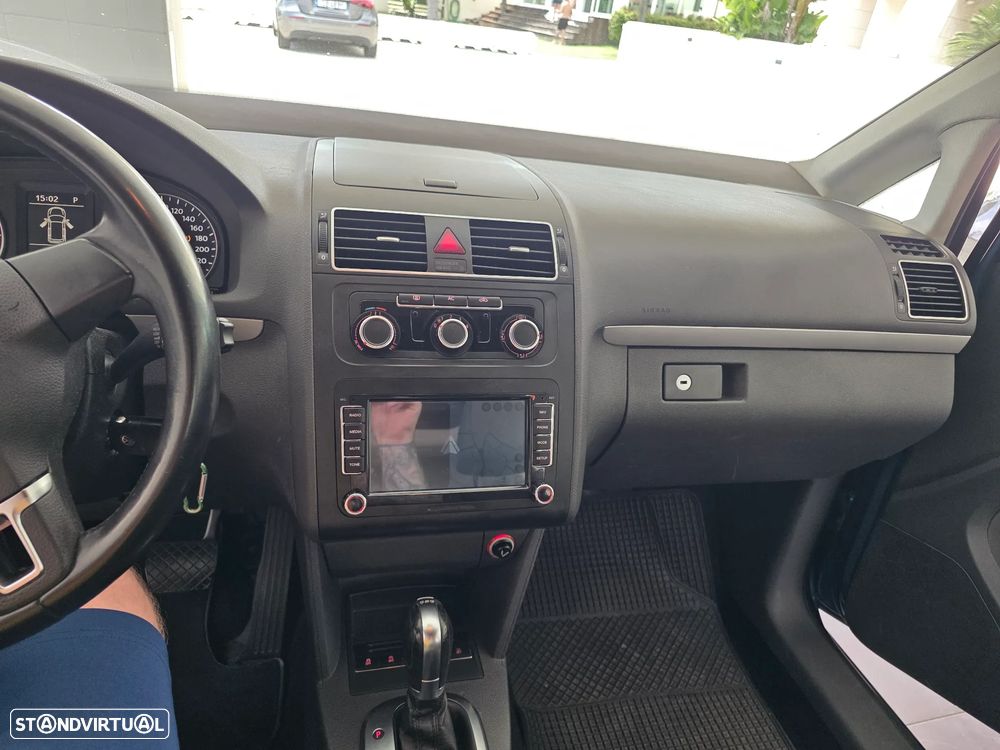 VW Touran - 8