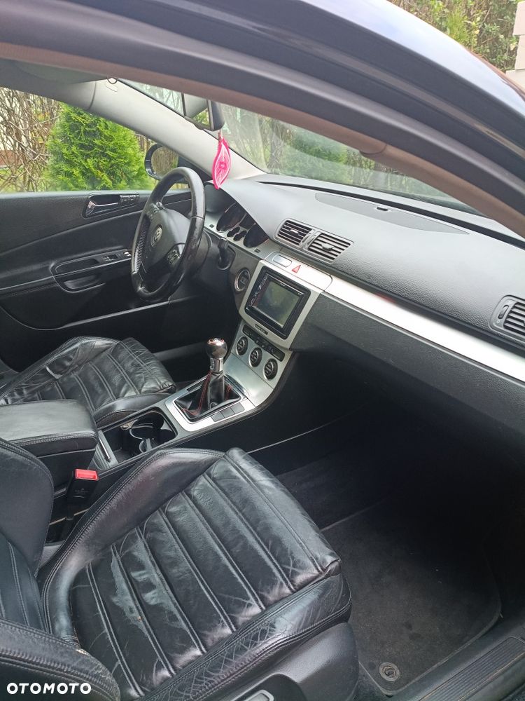 Volkswagen Passat - 6
