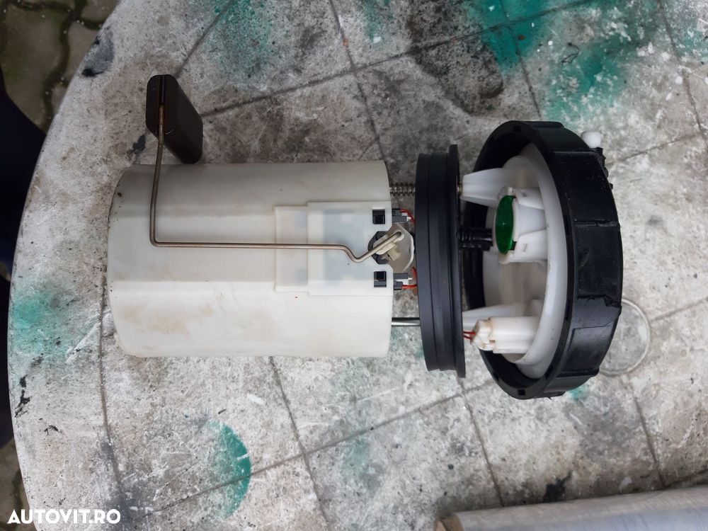 Pompa motorina Toyota Avensis an 2005-2009 - 1