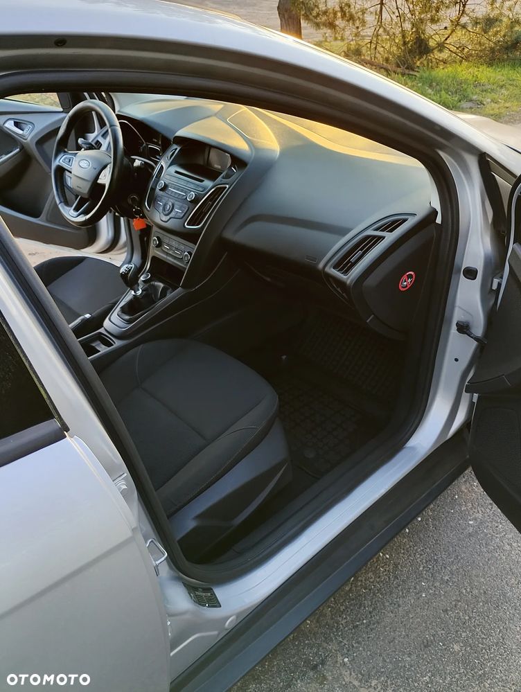 Ford Focus 1.5 TDCi Trend - 5