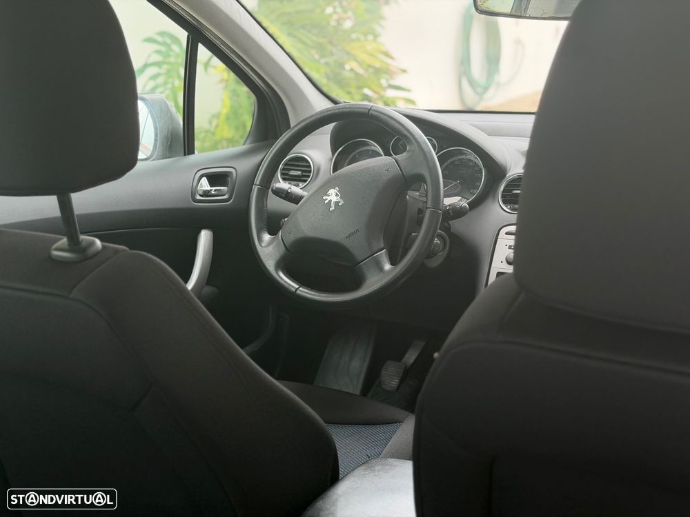 Peugeot 308 1.6 HDi Executive - 9