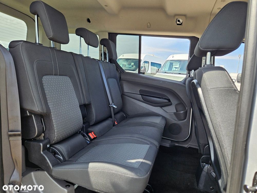 Ford Transit Connect - 36