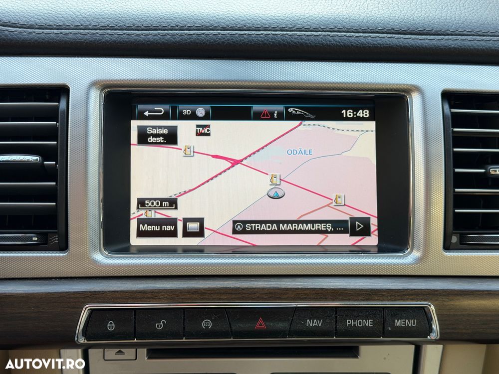 Jaguar XF 2.2D Premium Luxury - 9