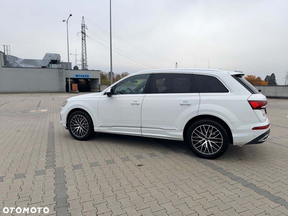 Audi Q7 2021 photo 4