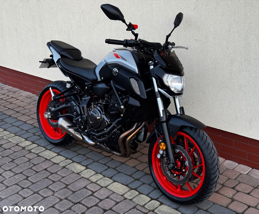 Yamaha MT - 1