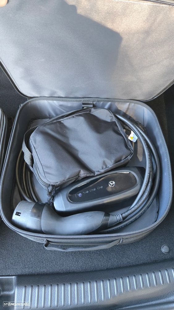 Mercedes-Benz C 63 AMG S E Performance 4Matic - 25