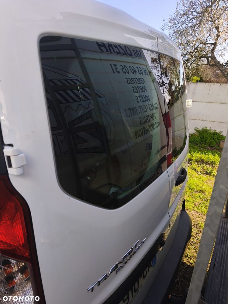 Ford Transit Connect - 12