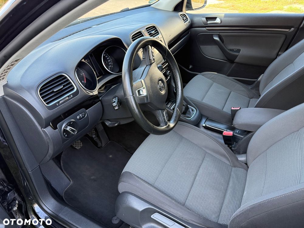 Volkswagen Golf - 18