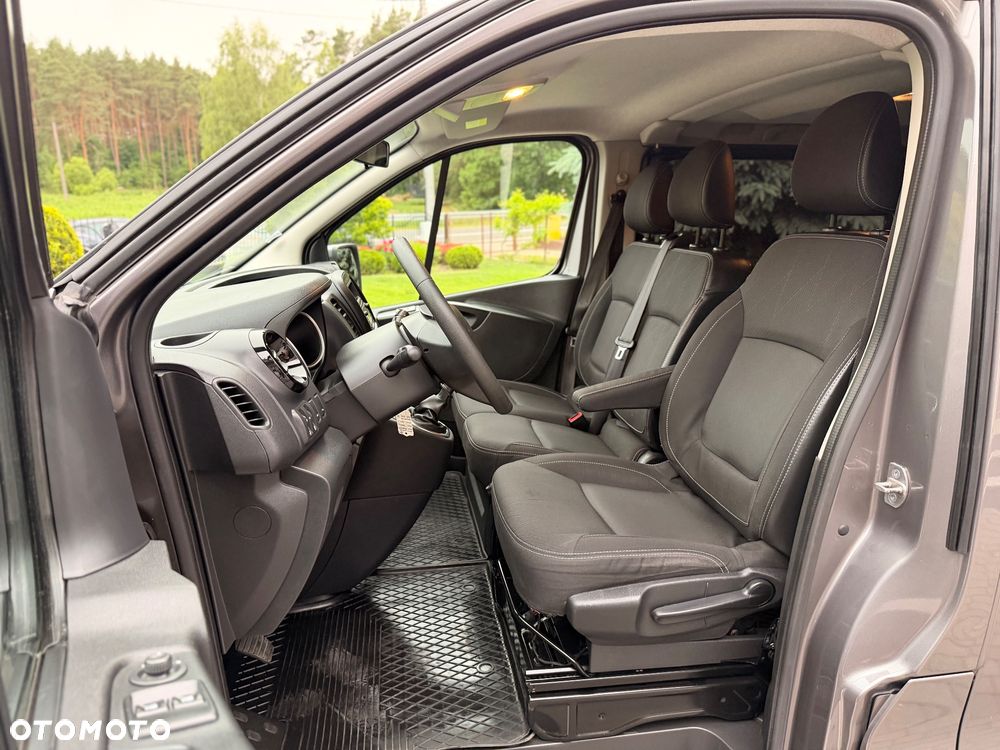 Renault Trafic Combi Life - 10
