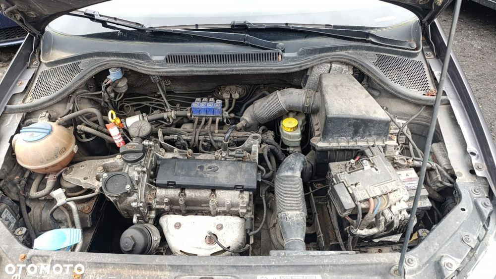 36554 VW polo V model od 09-14 silnik 1.2 12V skrzynia LNR lakier LD7R - 10