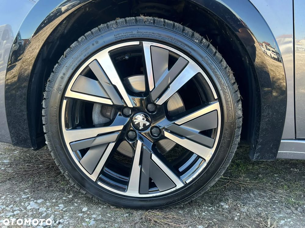 Peugeot 208 1.2 PureTech GT Line S&S EAT8 - 36