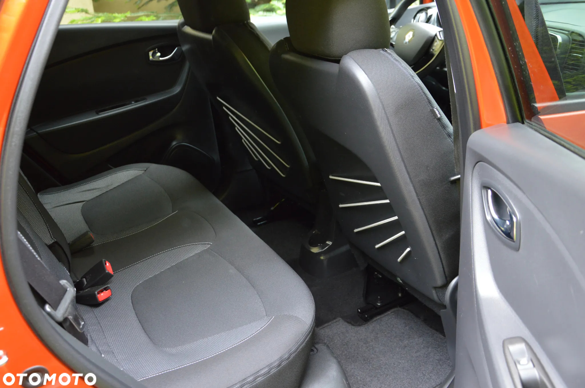 Renault Captur (ENERGY) dCi 90 EDC BOSE EDITION - 28