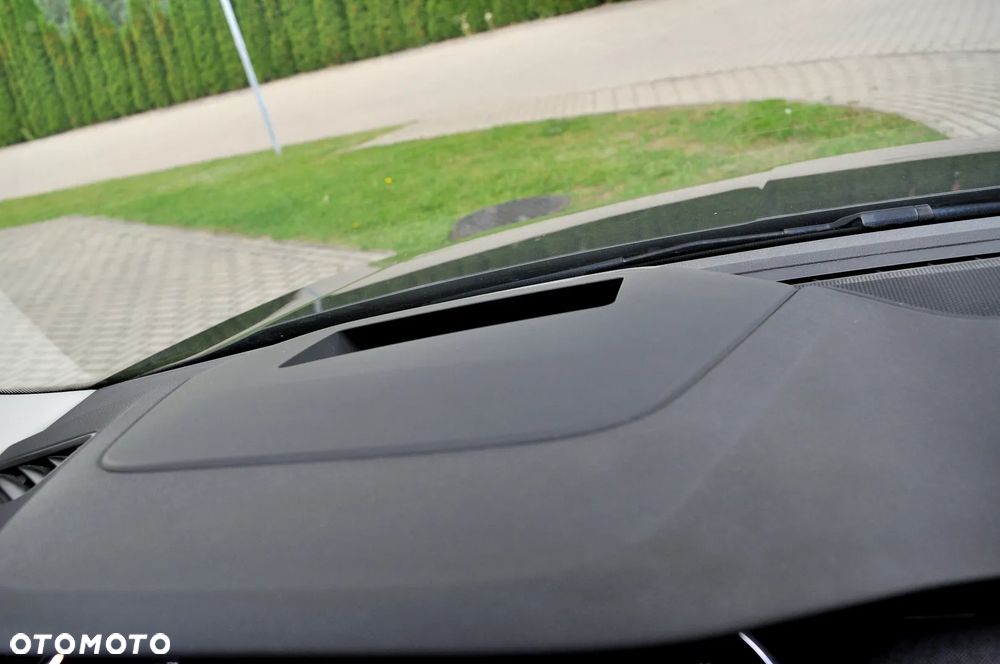 Skoda Octavia 1.5 TSI e-TEC DSG Exclusive - 30