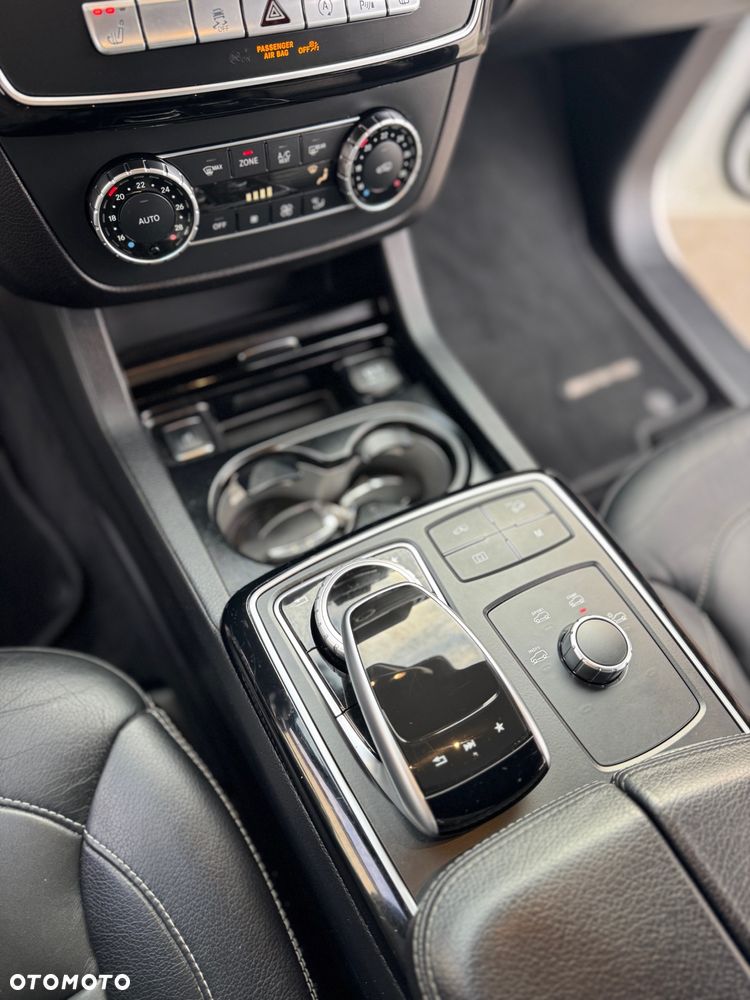 Mercedes-Benz GLE 350 d 4Matic 9G-TRONIC AMG Line - 18