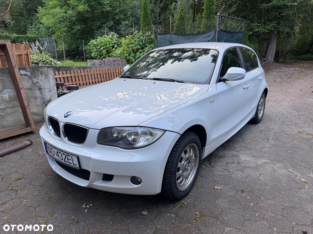 BMW Seria 1 118i - 1