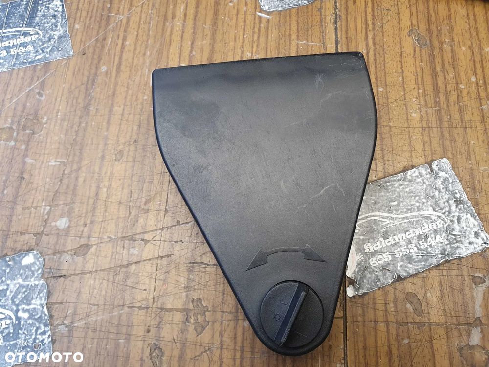 Uchwyt 8E5860285 4B5860251C Mocowanie Rygiel Trojkat Ostrzegawczy Klapa Audi A4 B6 B7 Sedan - 16