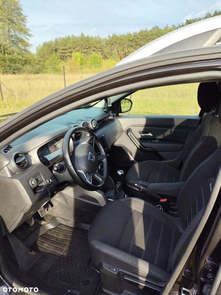 Dacia Duster 1.6 SCe Ambiance S&S - 8